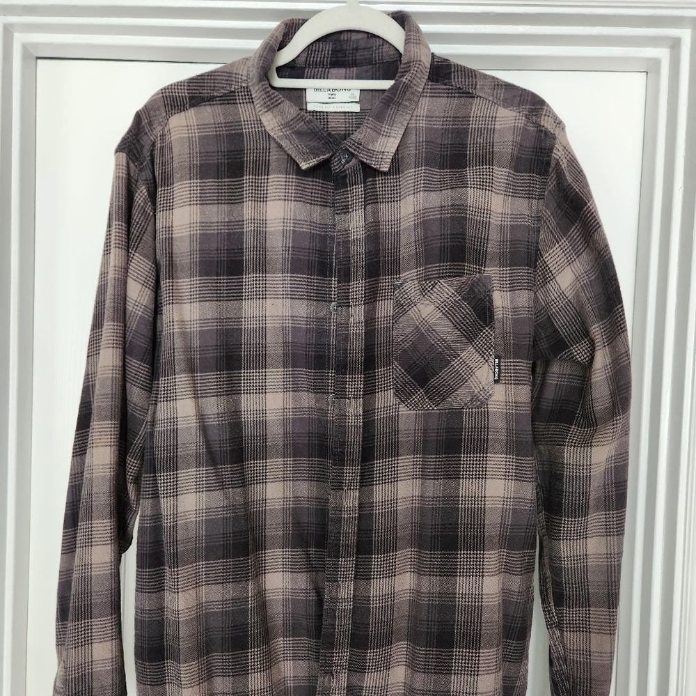 Billabong Men's Core Fit Stretch Long Sleeve Flannel Size XL